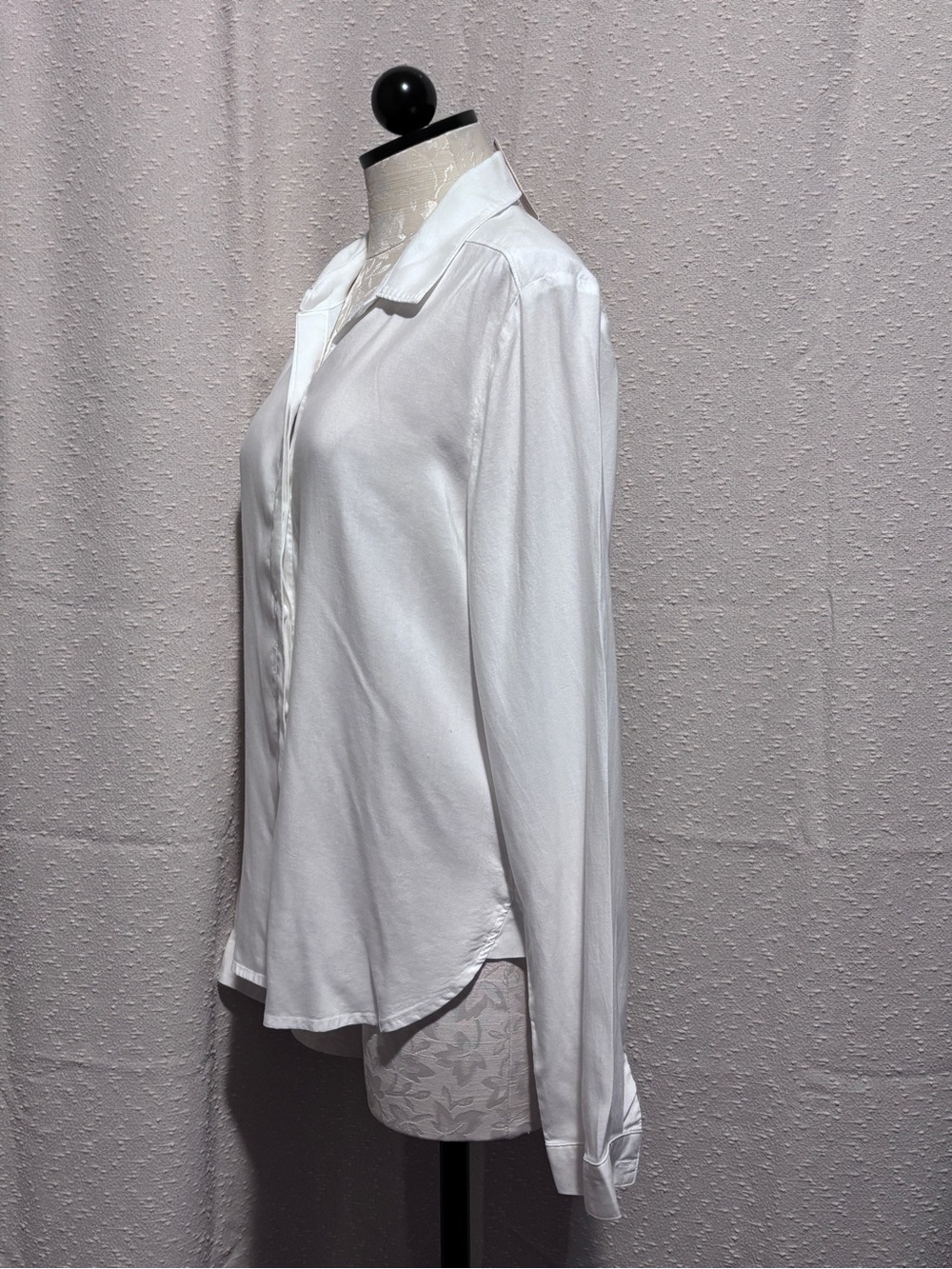 Anthropologie Cloth and Stone Classic Button-down Shirt in White Medium NWT - Picture 4 of 8